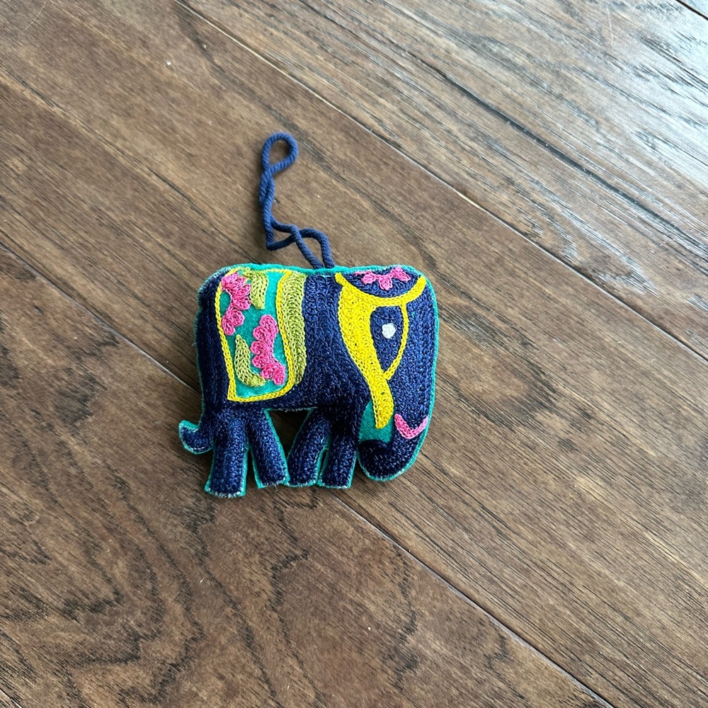 🐘Colorful Felt Elephant Ornament/Present Topper
